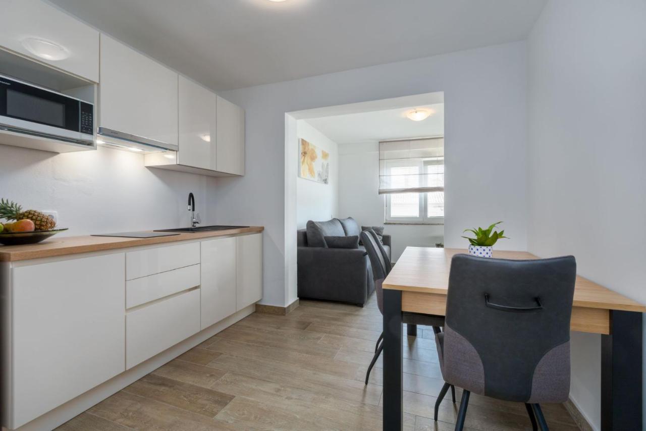 Comfort Apartments With Pool In Medulin (Adults Only) Extérieur photo
