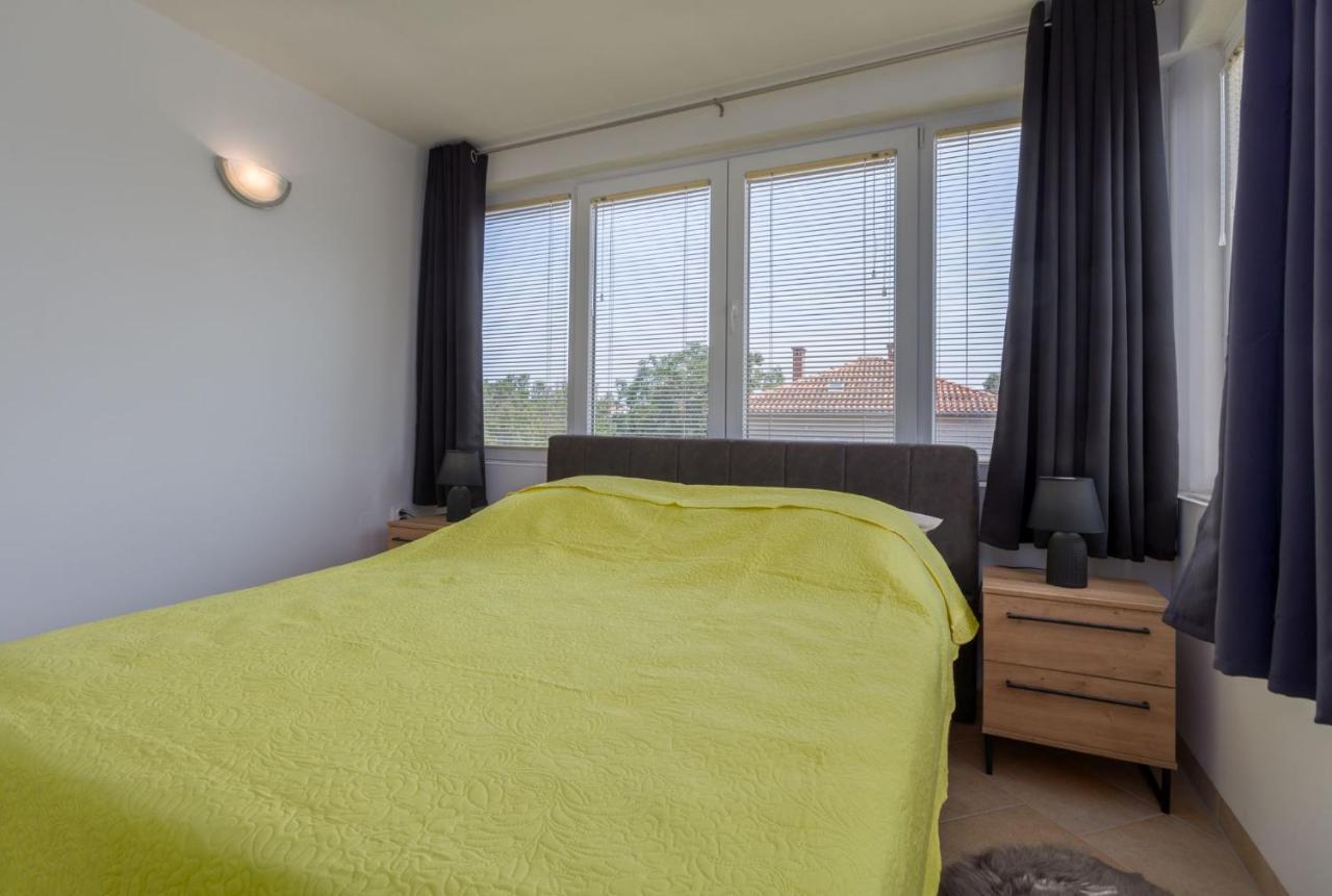 Comfort Apartments With Pool In Medulin (Adults Only) Extérieur photo