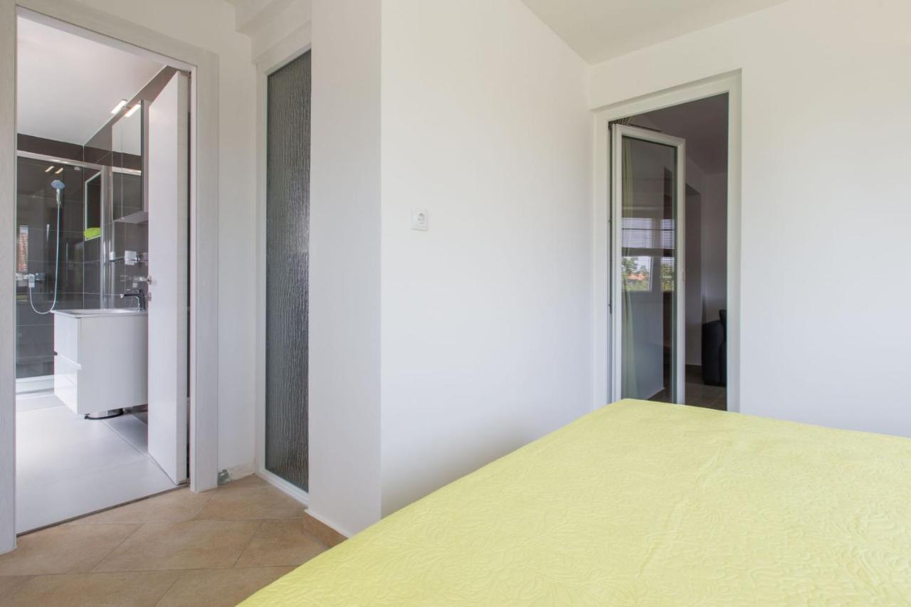 Comfort Apartments With Pool In Medulin (Adults Only) Extérieur photo