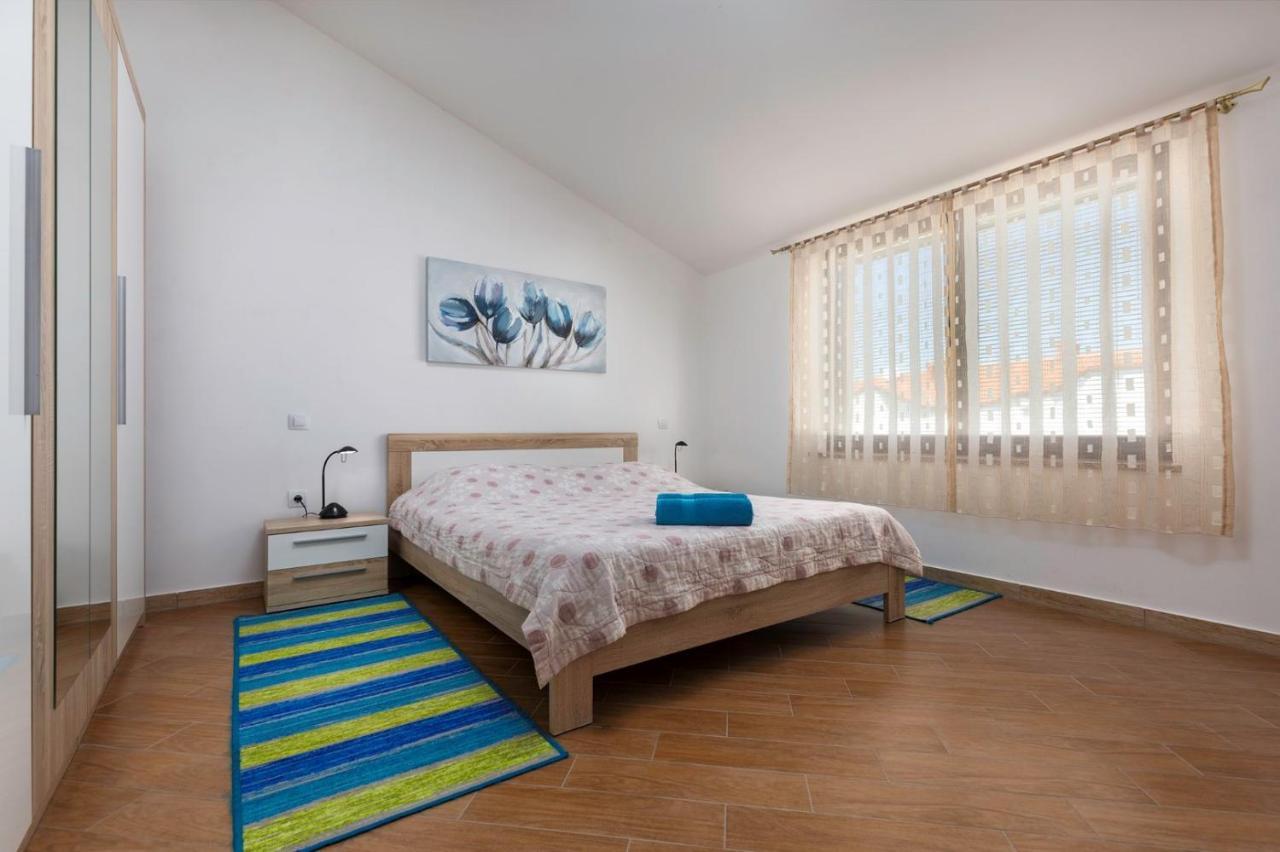 Comfort Apartments With Pool In Medulin (Adults Only) Extérieur photo