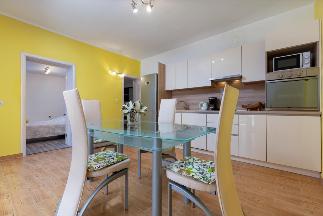 Comfort Apartments With Pool In Medulin (Adults Only) Extérieur photo