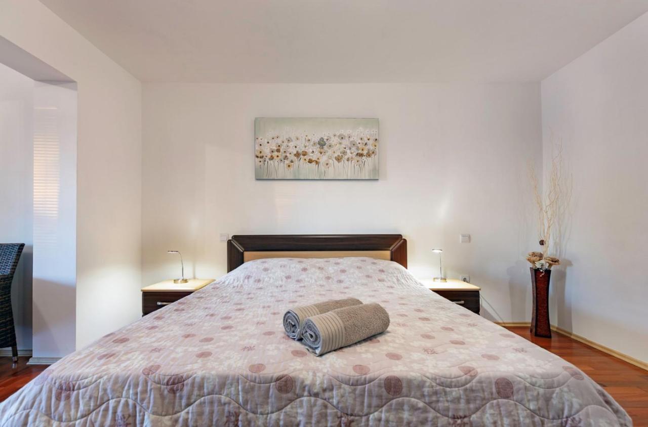 Comfort Apartments With Pool In Medulin (Adults Only) Extérieur photo
