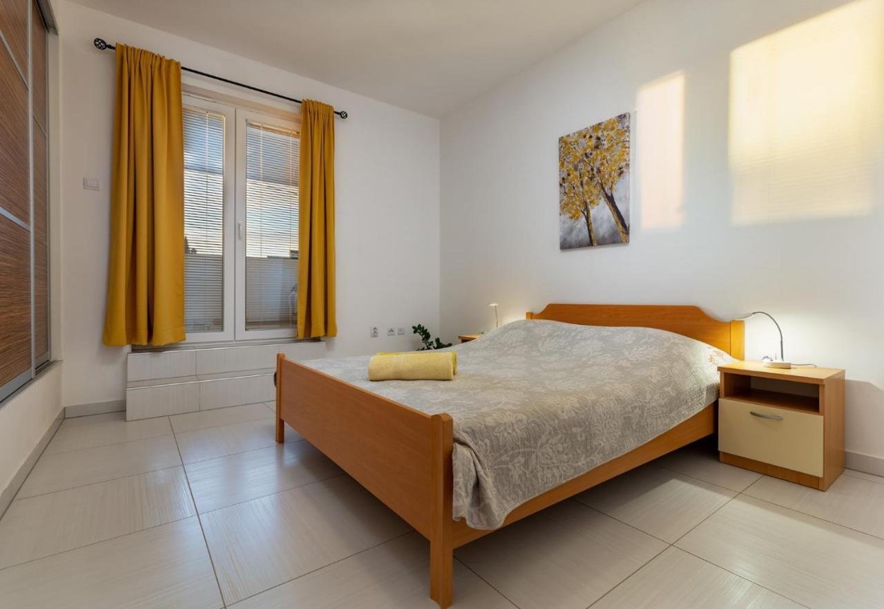 Comfort Apartments With Pool In Medulin (Adults Only) Extérieur photo